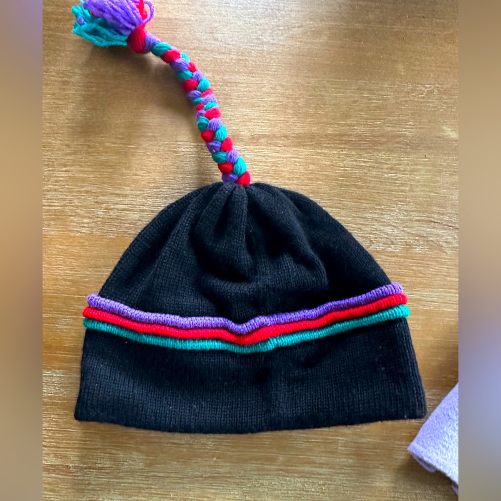 Women’s heat, handmade 100% Wool!
